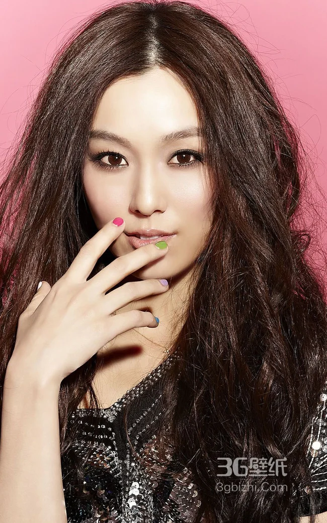 范玮琪粉色背景IOS8高清头像手机桌面1