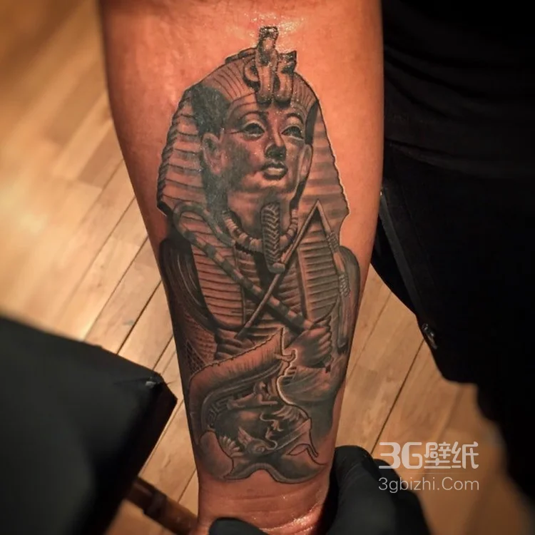 古埃及纹身 黑灰色调神秘的古埃及图腾纹身图案5