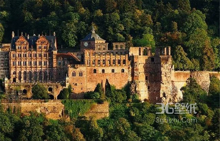 最美小镇之一海德堡不同的色彩和格局图片4