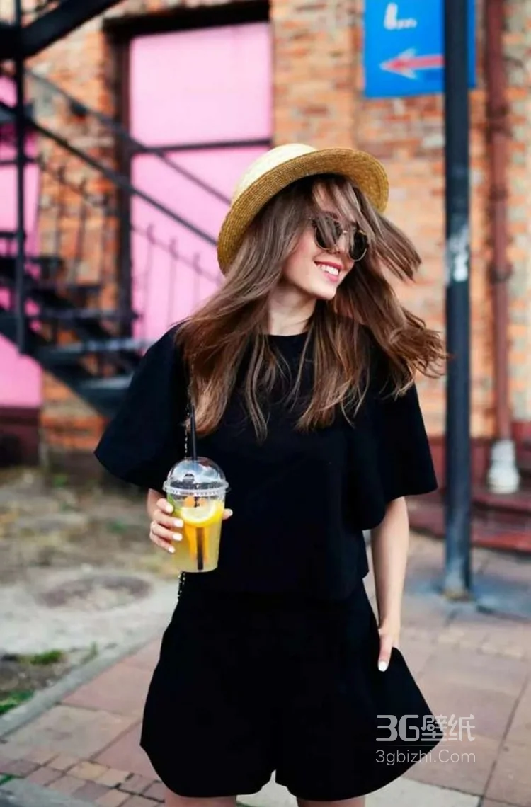 欧美风格图片，欧美城市中的人物和建筑相融图片3