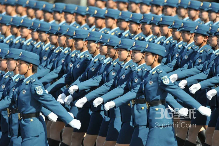 祖国60周年英姿飒爽的女兵方队13