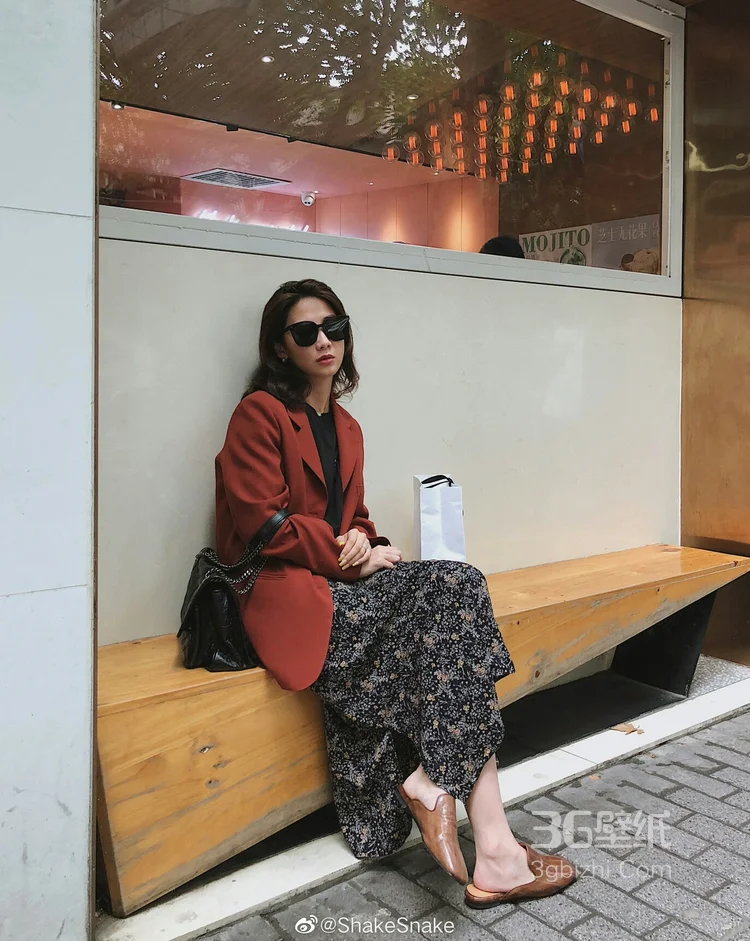 街头时尚女士的穿衣搭配5