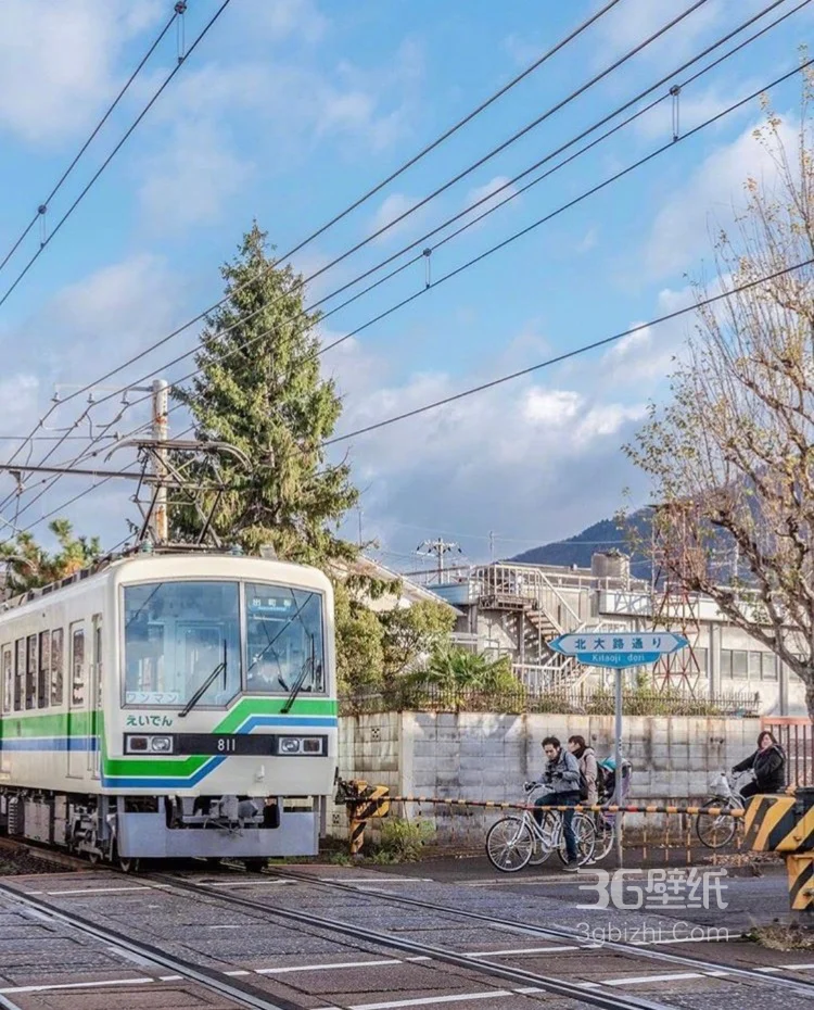 海边小清新小镇的有轨电缆车4