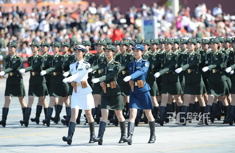 祖国60周年英姿飒爽的女兵方队2