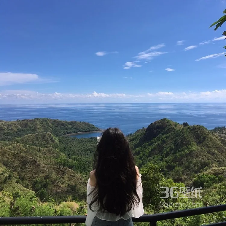海边旅拍新姿势不拍脸只秀背的拍照姿势图片大全5