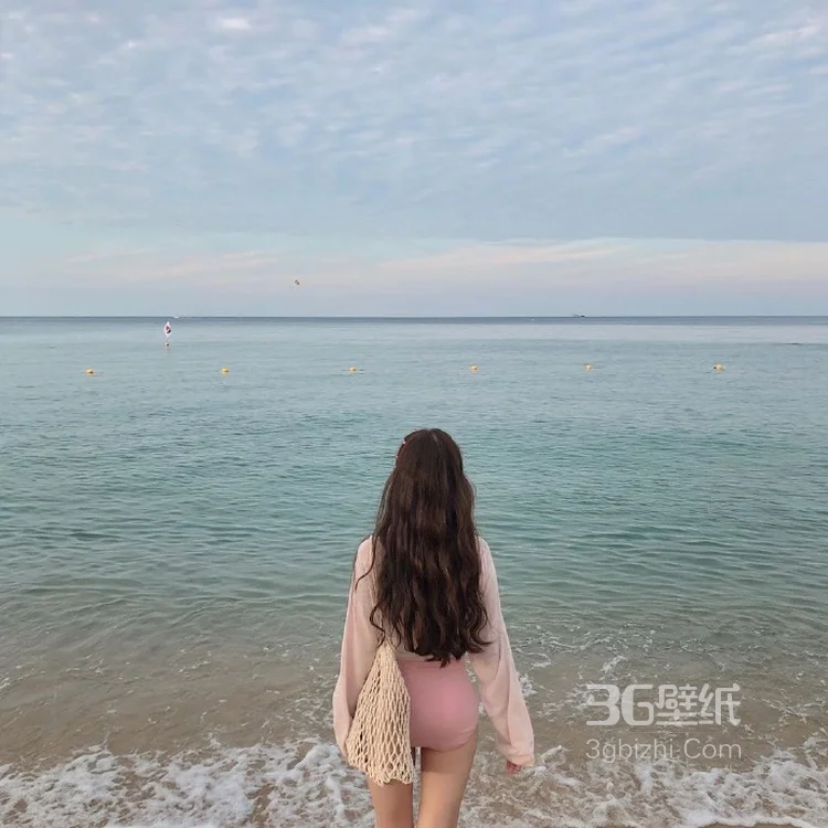 海边旅拍新姿势不拍脸只秀背的拍照姿势图片大全9