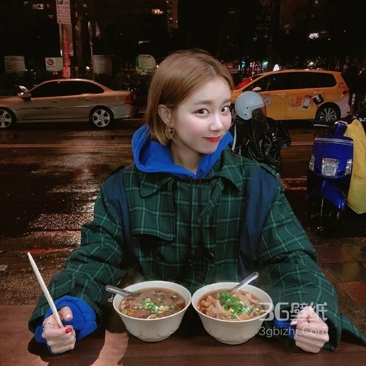 美女和美食合拍的正确姿势7