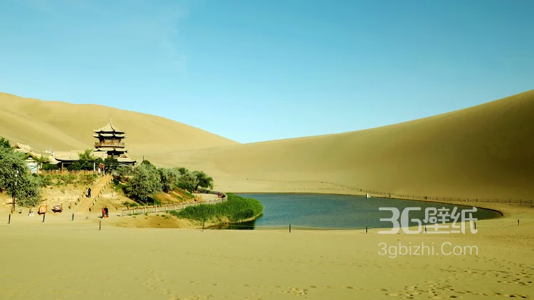 沙漠绿洲敦煌的月牙泉风景图片8