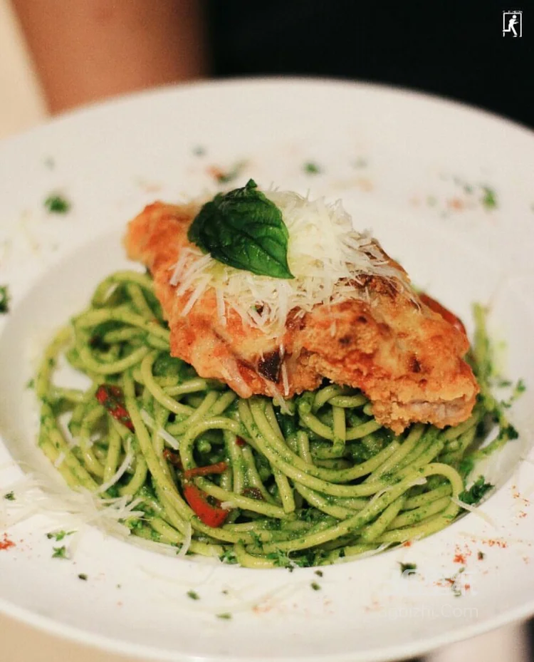 牛排，炸肉芥末，口水鸡，芥末面的食物高清图片大全4