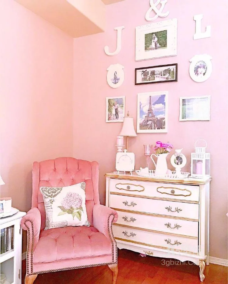 女生粉色风格设计，充满少女气息的房间布置图片8