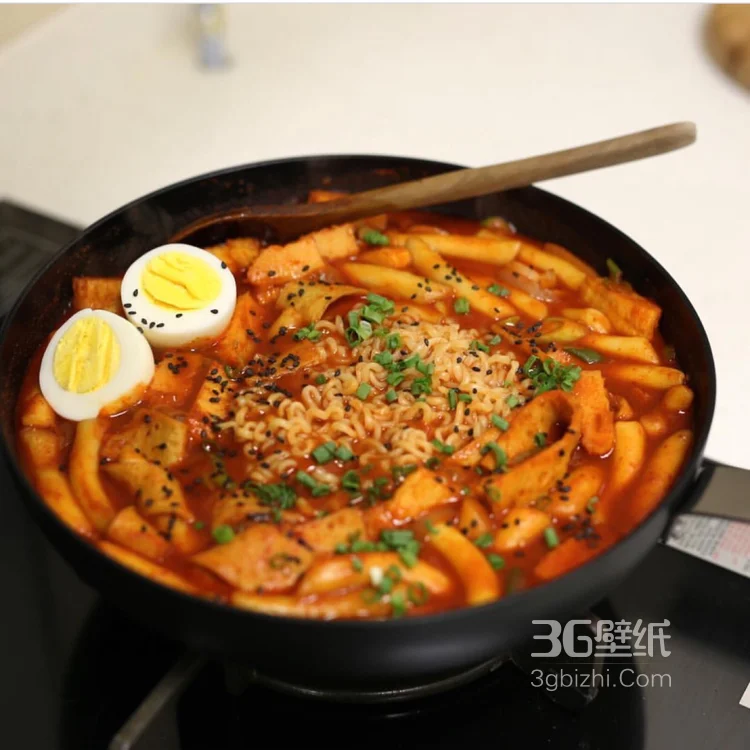 一人份韩式套餐鸡肉宽粉，泡菜，火腿，紫苏，辣椒等美食6