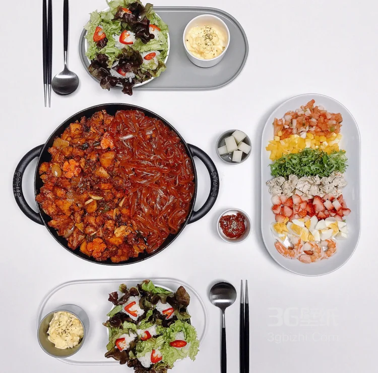 精致的韩式便当泡菜，沙拉，，橘子，粉丝等图片大全2