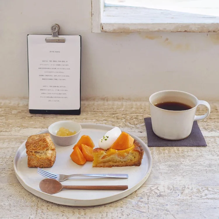 奶茶，咖啡，面包下午茶搭配图片3