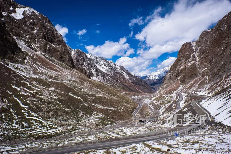 “纵贯天山脊梁的景观大道”天山独库公路唯美景色图片9