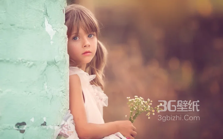 欧美可爱的小女孩户外唯美高清图片4