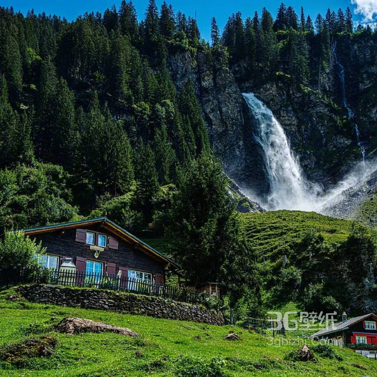 瑞士某傍山别墅的唯美景色，入目皆是郁郁葱葱的山山水水7