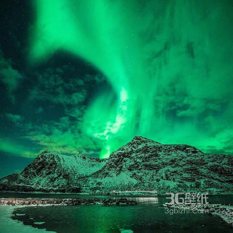 北极光唯美摄影图片，沉醉于这绚丽多彩的发光现象中5