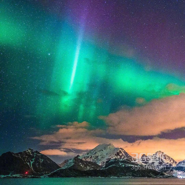 北极光唯美摄影图片，沉醉于这绚丽多彩的发光现象中6