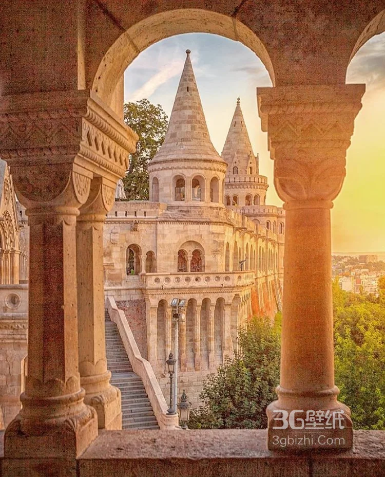 夕阳下的布达佩斯，唯美好看的匈牙利首都布达佩斯图片3