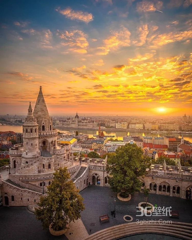 夕阳下的布达佩斯，唯美好看的匈牙利首都布达佩斯图片5