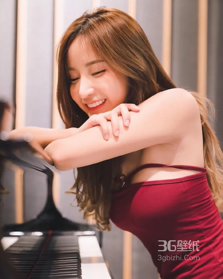 音乐会提升一个人的气质，就算是坐在钢琴前面，都很文艺3