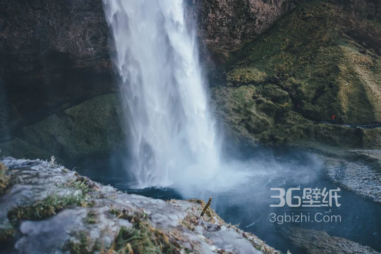 天然形成的大气的瀑布图片3