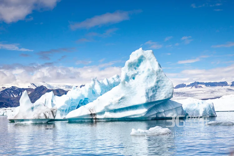 唯美的北极冰山图片6