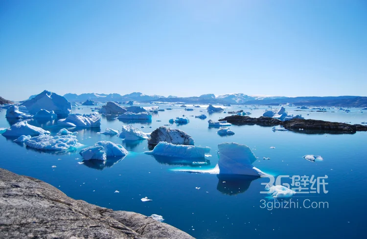 唯美的北极冰山图片5