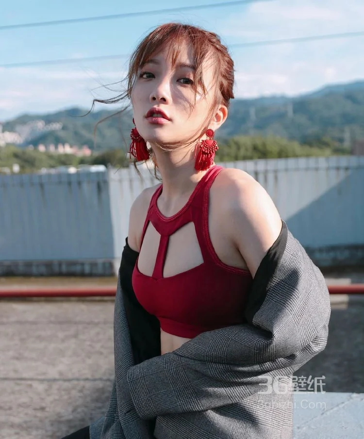 运动风美女，身材好不是没有原因的，哎呀，起来走走2