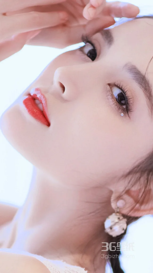 古力娜扎高清近照头像手机壁纸1