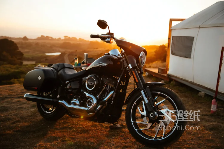 高清无水印重型机车和哈雷机车骑士的图片11