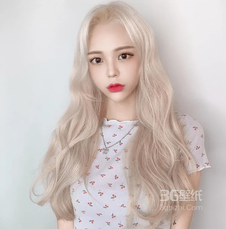 想拥有气质出众的发型吗？一大波韩式长卷发发型妹子来袭6