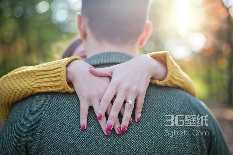 浪漫恩爱的夫妻，情侣拥抱，亲吻，牵手等唯美爱情图片6