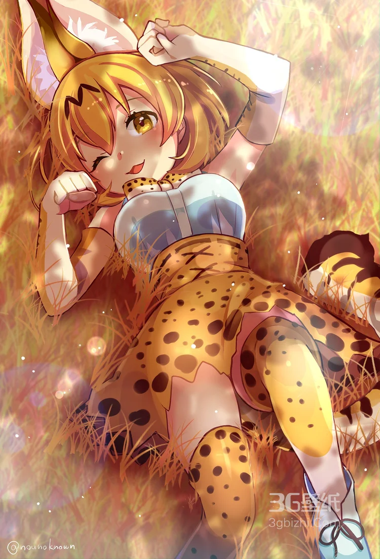 猫女孩，猫少女，躺在躺地上的动漫猫女孩唯美图片1