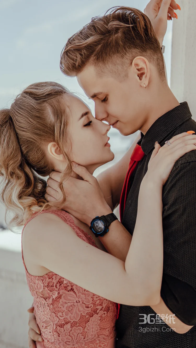 接吻中的欧美，外国男女情侣浪漫亲嘴爱情图片3