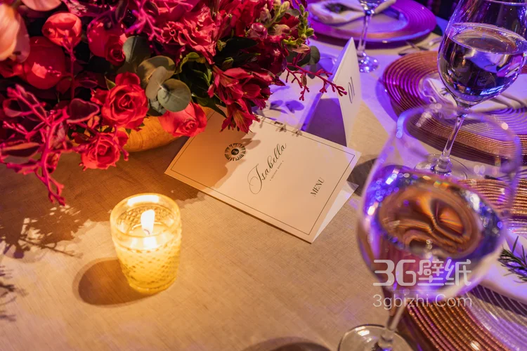 浪漫的花卉和蜡烛温馨居家小装饰图片5