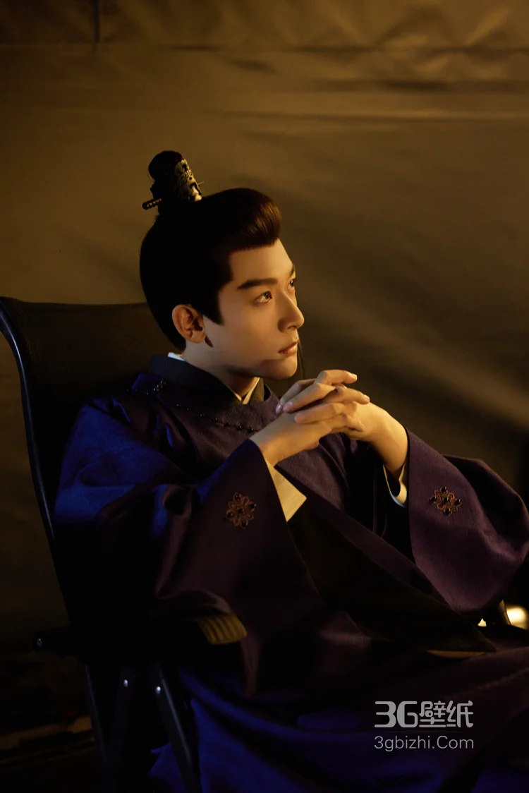  张晚意古装帅气图片， 张晚意饰演古装剧《柳舟记》人物崔行舟幕后花絮写真图片集8