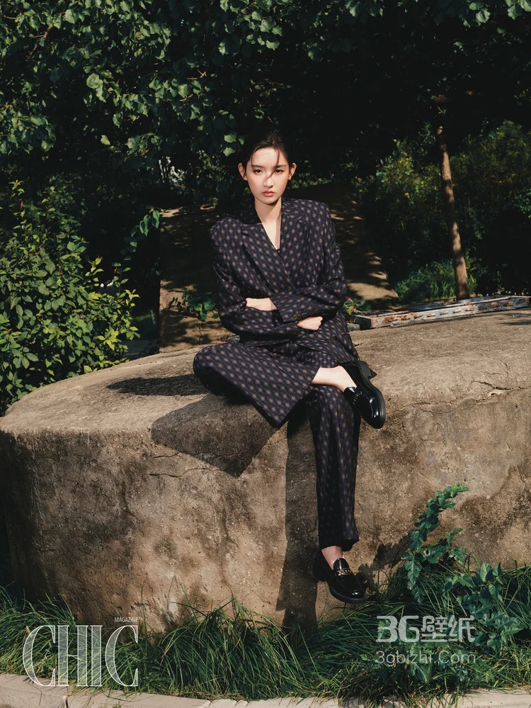 王玉雯时尚牛仔，裙装系列 不同个性酷飒秋装户外穿搭登封写真美照7