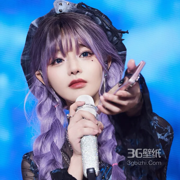 看的出来这是黄霄云吗？黄霄云梦幻舞台唱歌现场人物头像图片9