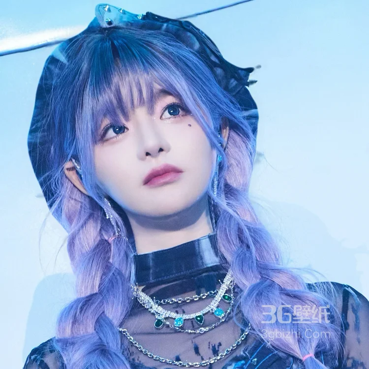 看的出来这是黄霄云吗？黄霄云梦幻舞台唱歌现场人物头像图片2