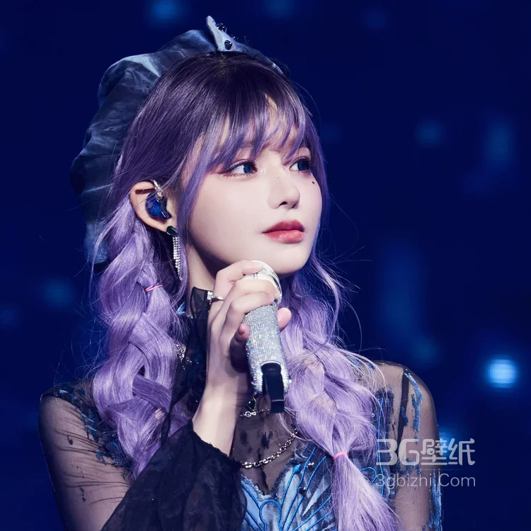 看的出来这是黄霄云吗？黄霄云梦幻舞台唱歌现场人物头像图片6