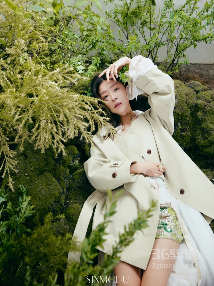 宋伊人亲近自然清新写真，随性气质，尽显人与自然和谐融合的美感6