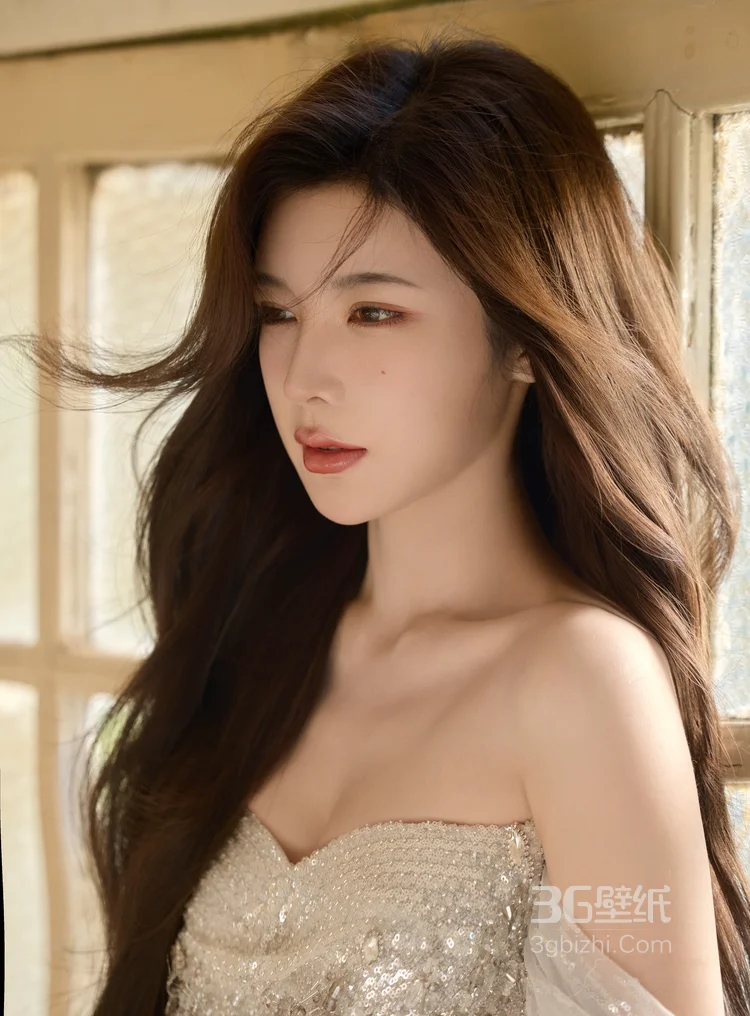 戴燕妮性感优雅低胸礼服穿搭午后写真大图9