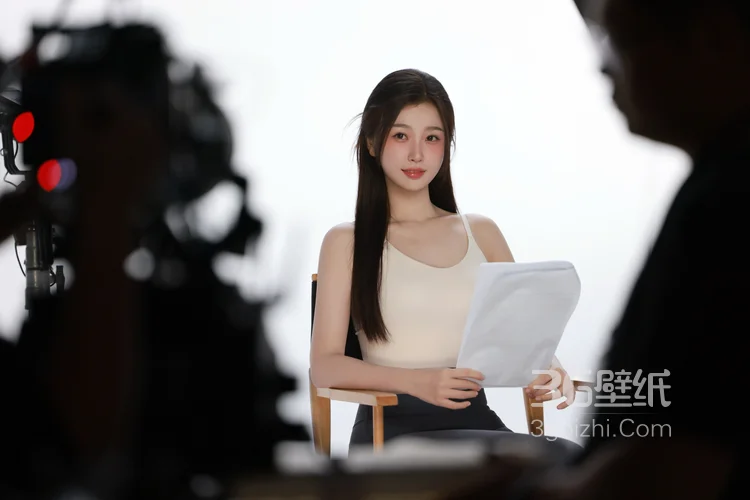 虞书欣紧身背心加瑜伽裤穿搭显紧致身材超高清写真，粉扑扑的画面太美啦15