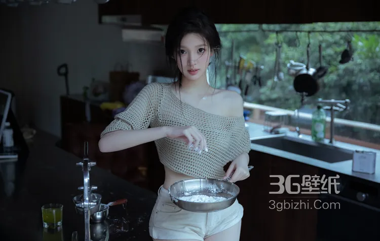 在厨房里做面包的性感极品女神网格上衣加短裤超高清写真，身材实在太棒了，6