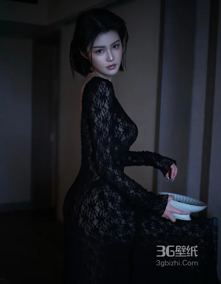 网红美女程儿，黑色镂空连衣裙氛围感私发，一举一动皆迷人8