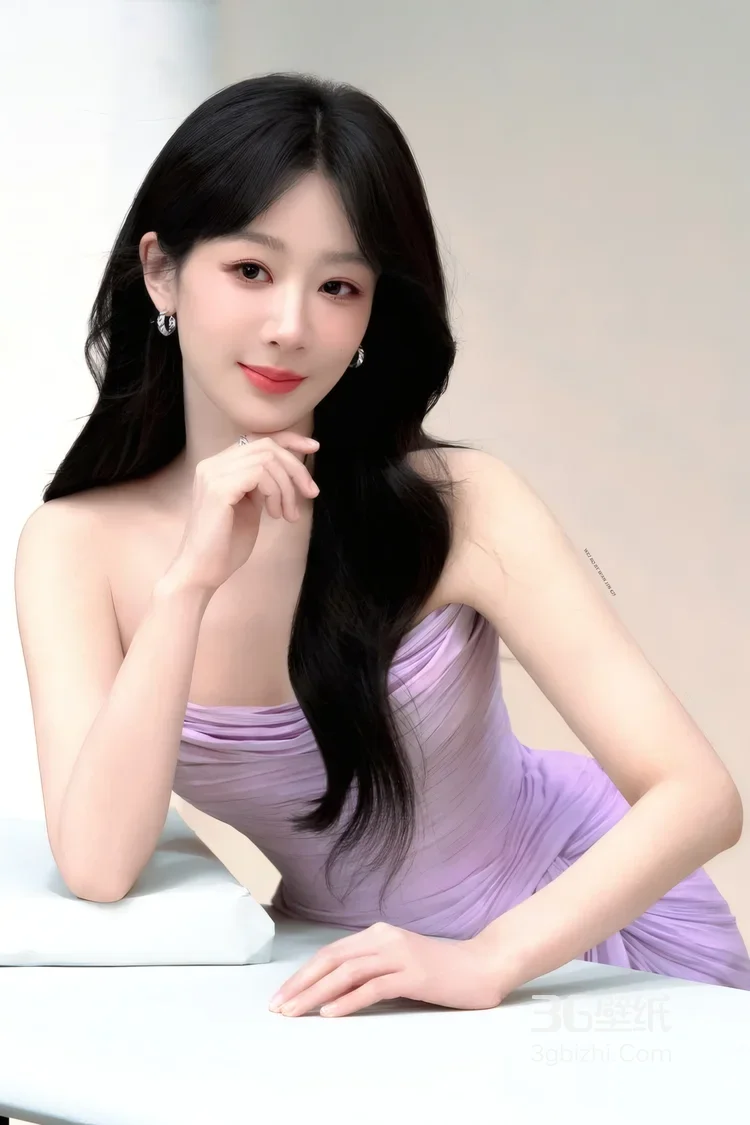 杨紫紫色抹胸裙优雅写真 明星时尚造型壁纸1