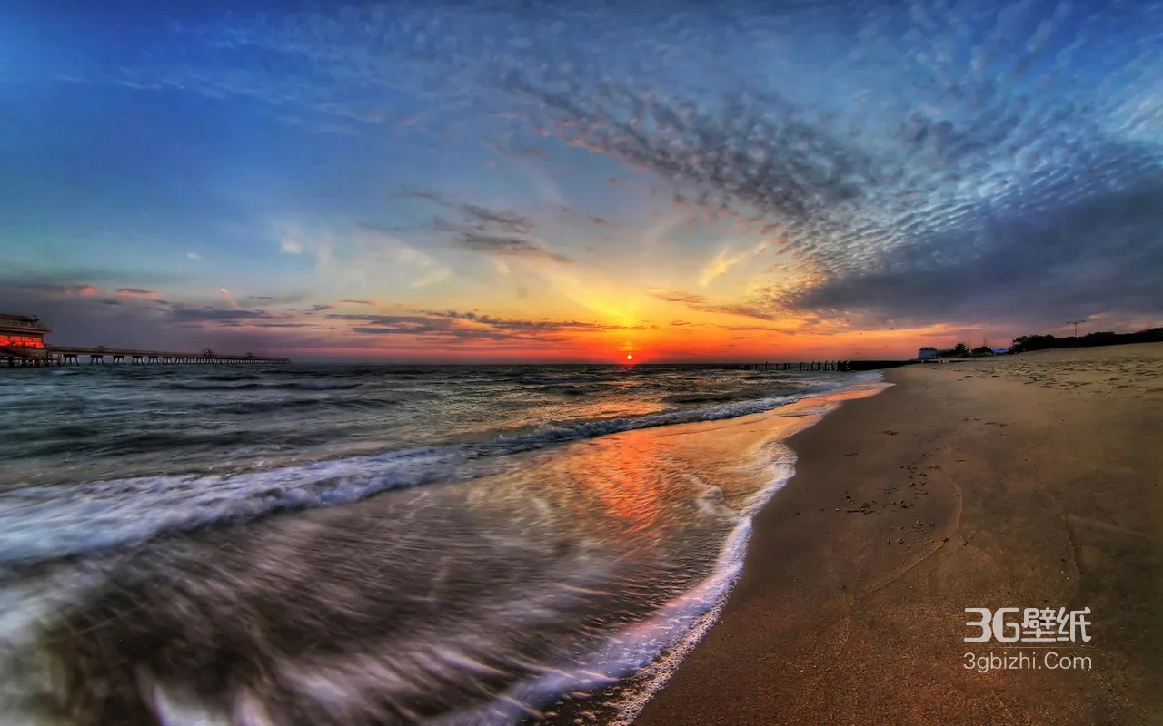 海滨日落沙滩海浪栈桥风景壁纸 黄昏海景1