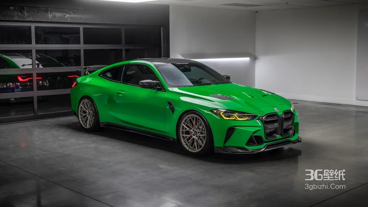 宝马M4·荧光绿性能超跑 工业风车库实拍 高清无水印1