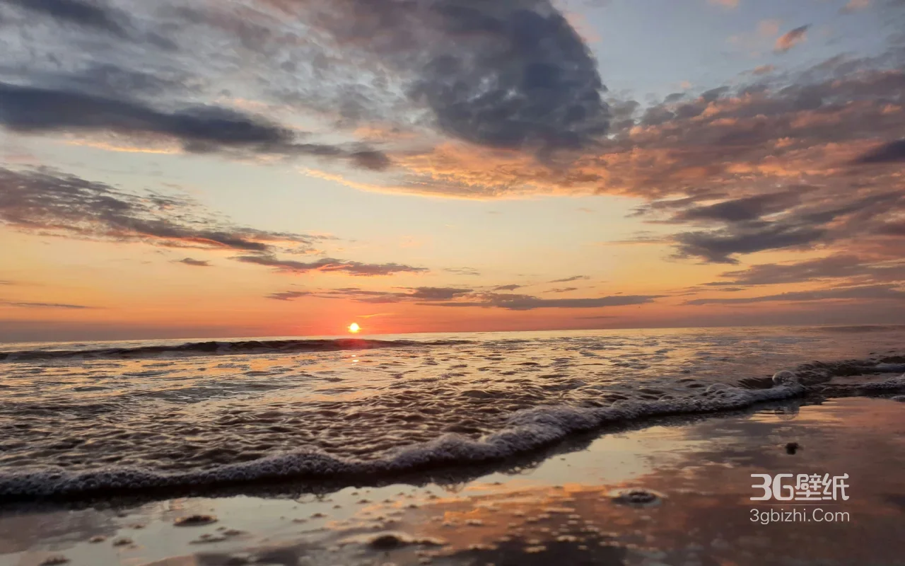 唯美海边日落·海浪沙滩夕阳风景壁纸 高清无水印1